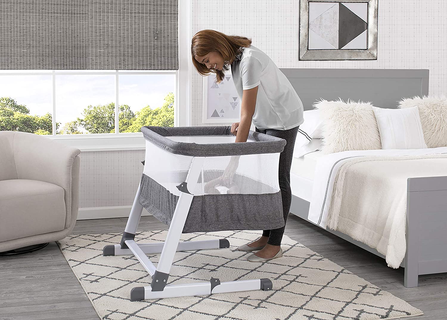 Simmons Kids Room2Grow 2-in-1 Newborn Bedside Bassinet & Infant Sleeper - Height Adjustable Portable Crib