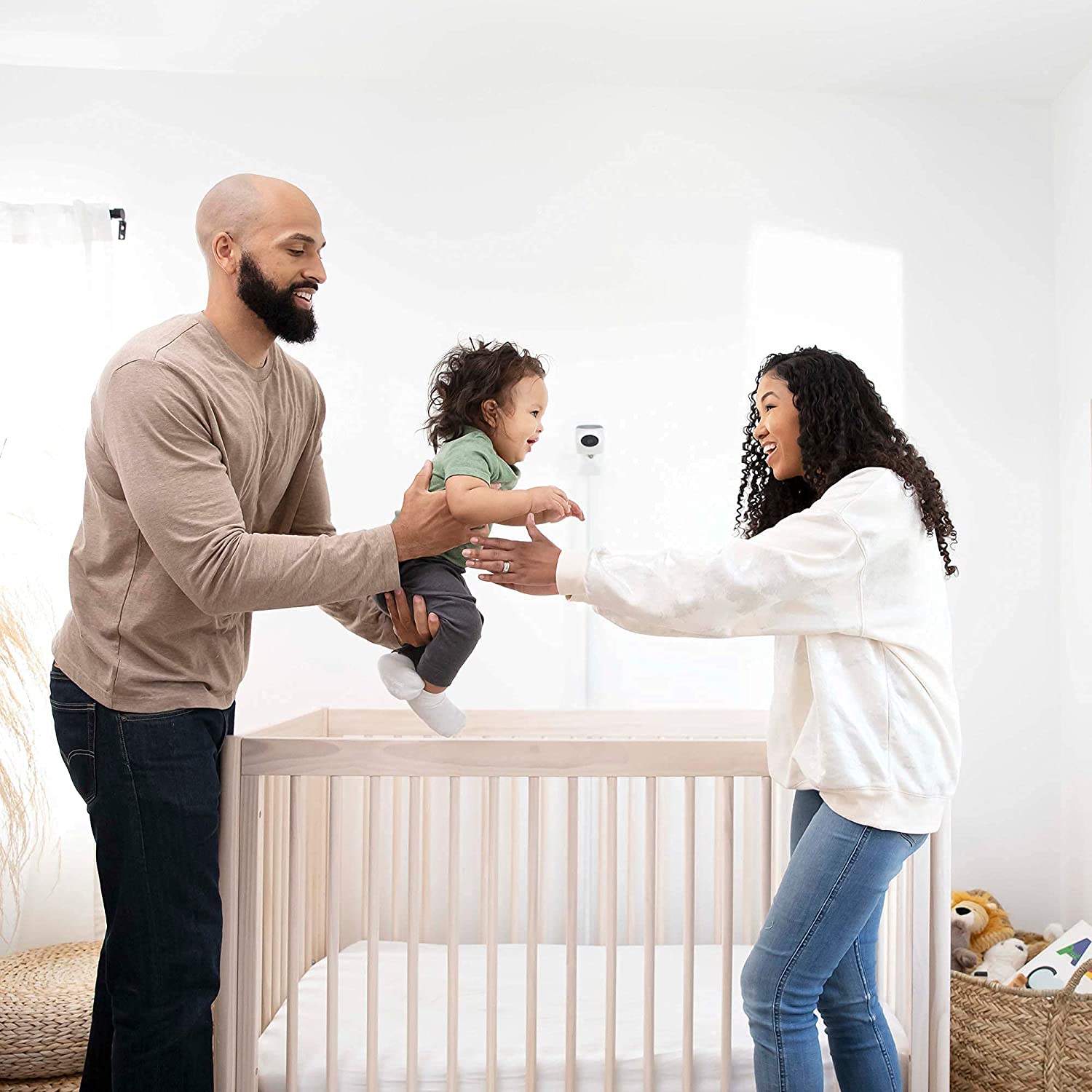 New Miku Pro Smart Baby Monitor & Wall Mount: HD Video Baby Monitor with Camera & Audio, Real-Time, Contact-Free Breathing & Sleep Tracking - Night Vision, Humidity & Temperature - Two-Way Talk, Sound